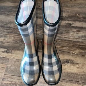 Burberry rain boots!